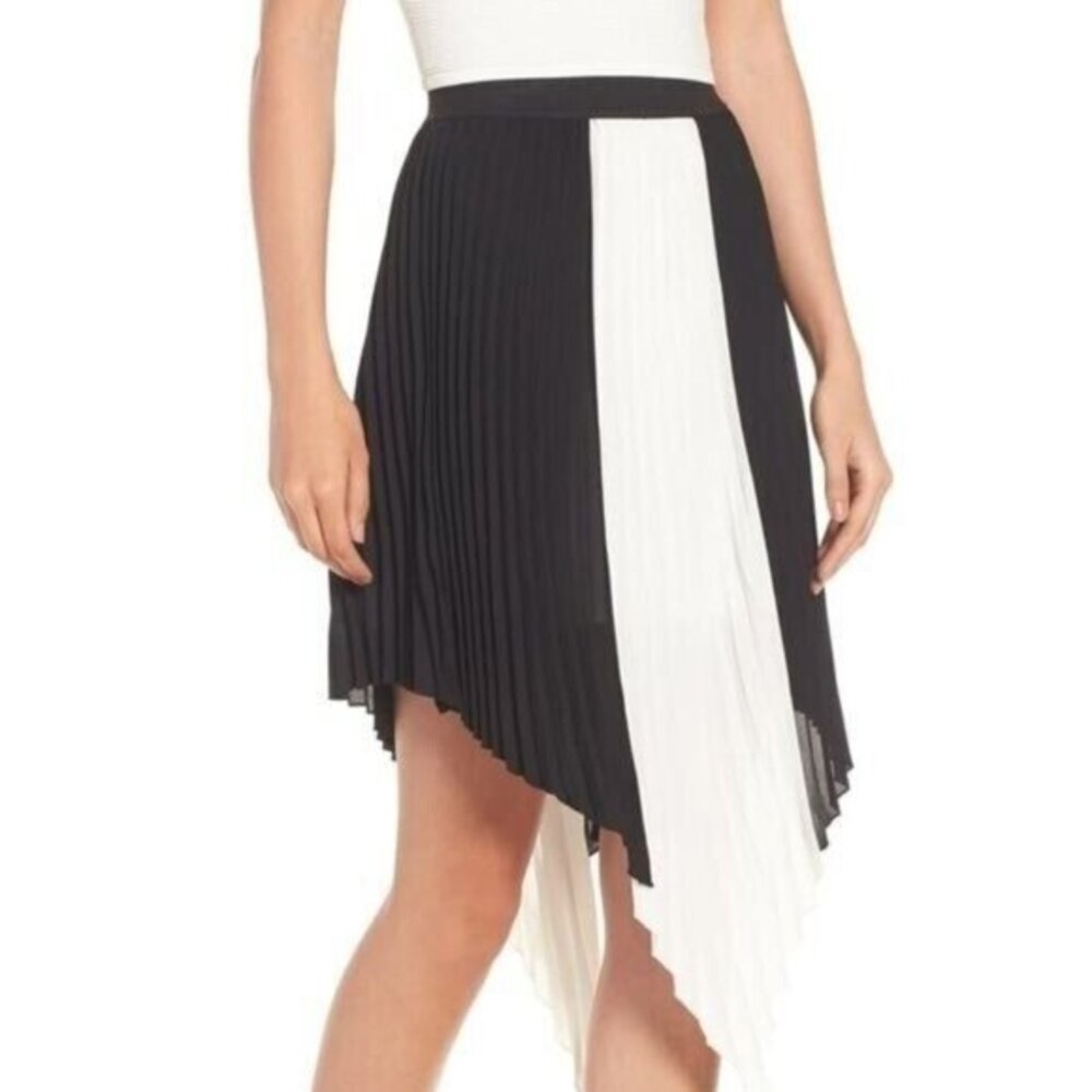 BP Black and White Uneven Hem Pleated Skirt SZ S NEW